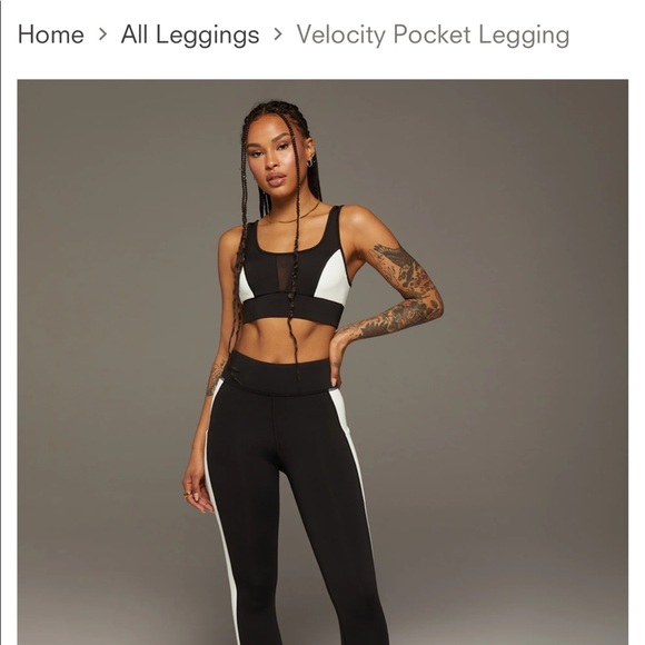 MICHI black & white sports bra -size small - Picture 4 of 4